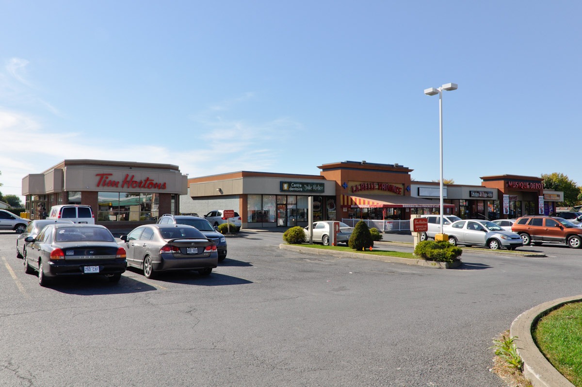 St-Jean-sur-Richelieu - Local à louer 2200 pc (1) St-Jean-sur-Richelieu - Local à louer 2200 pc