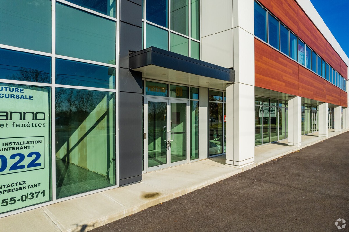 New commercial spaces and offices 2,000 to 6,316 sqft