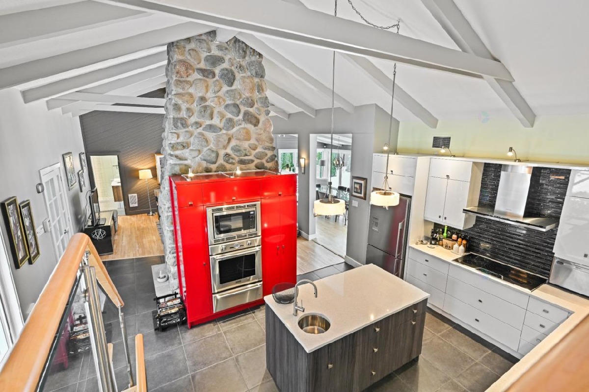 Spectacular Luxury Property � Saint-Jean-sur-Richelieu