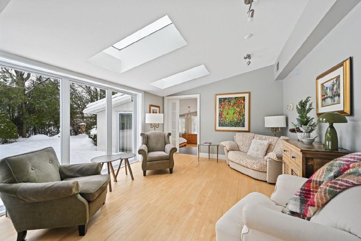 Spectacular Luxury Property � Saint-Jean-sur-Richelieu