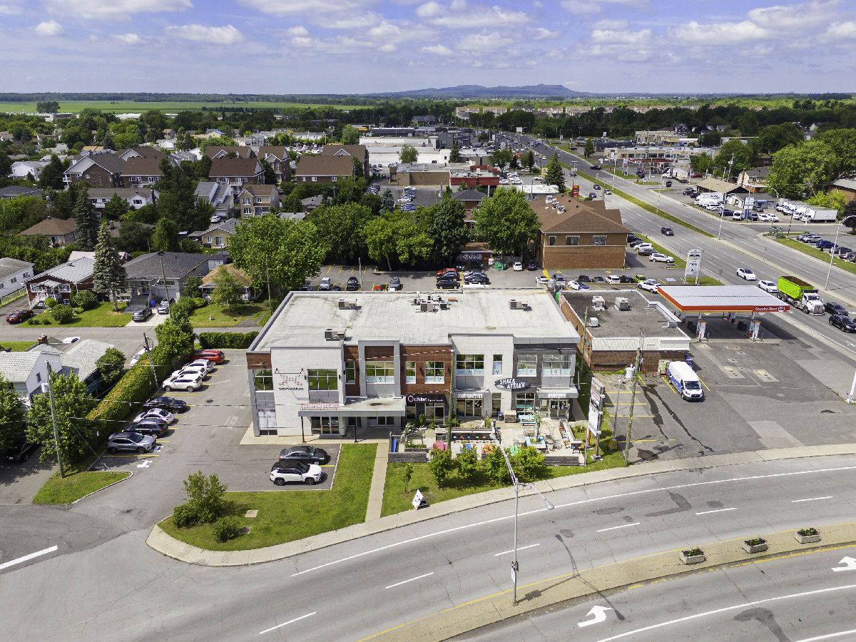 1,218 sq. ft. for Rent � Modern, Well-Located Building